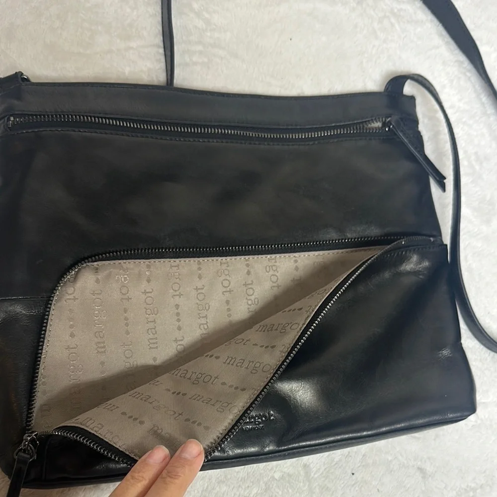 Margot Black Messenger Bag Sleek Design